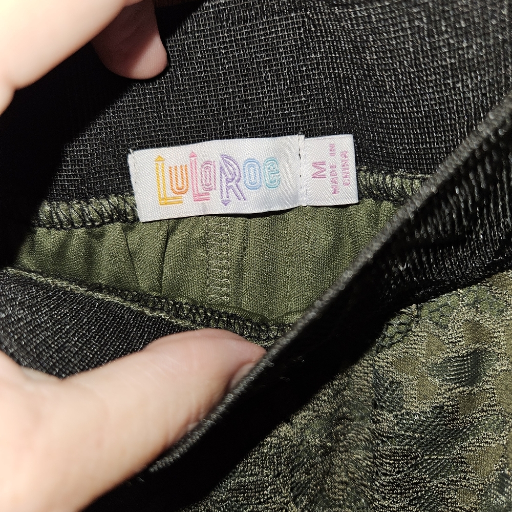 Lularoe - Picture 3 of 3